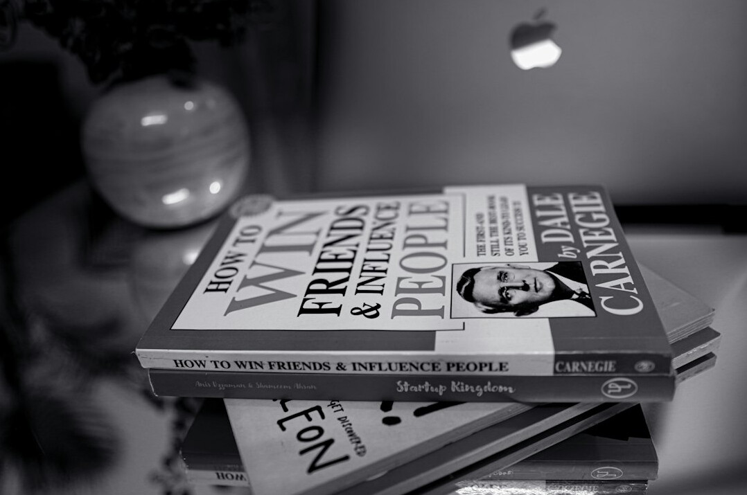 book review website